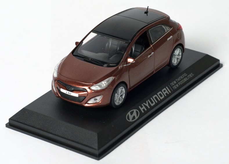 Коллекционная модель Hyundai i30-2012 PS-03 PINO B_D